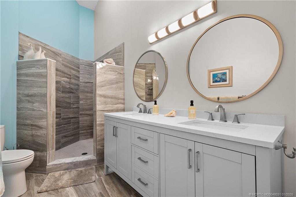 1815 SE Hideaway Circle