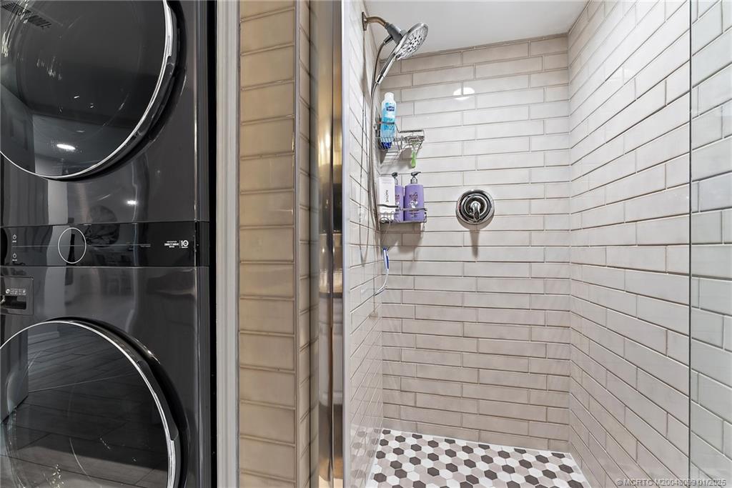 625 NW North River Drive 105