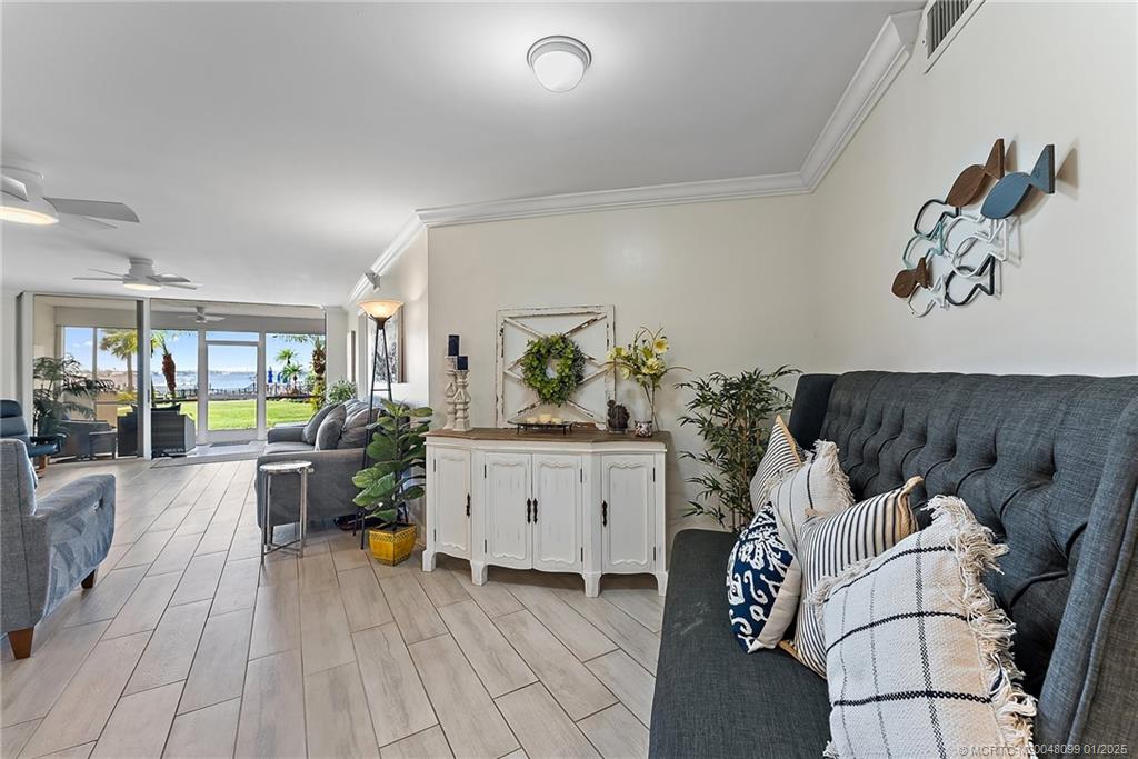 625 NW North River Drive 105