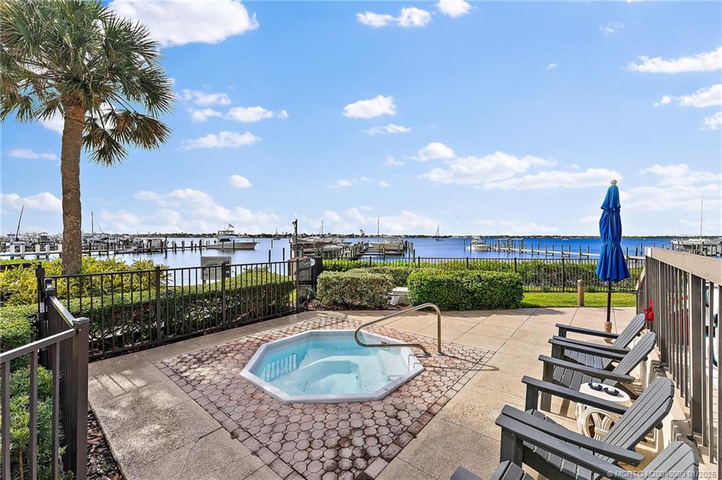 625 NW North River Drive 105