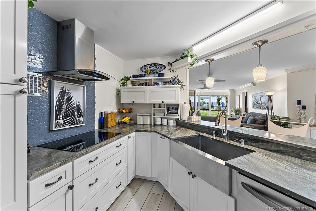 625 NW North River Drive 105