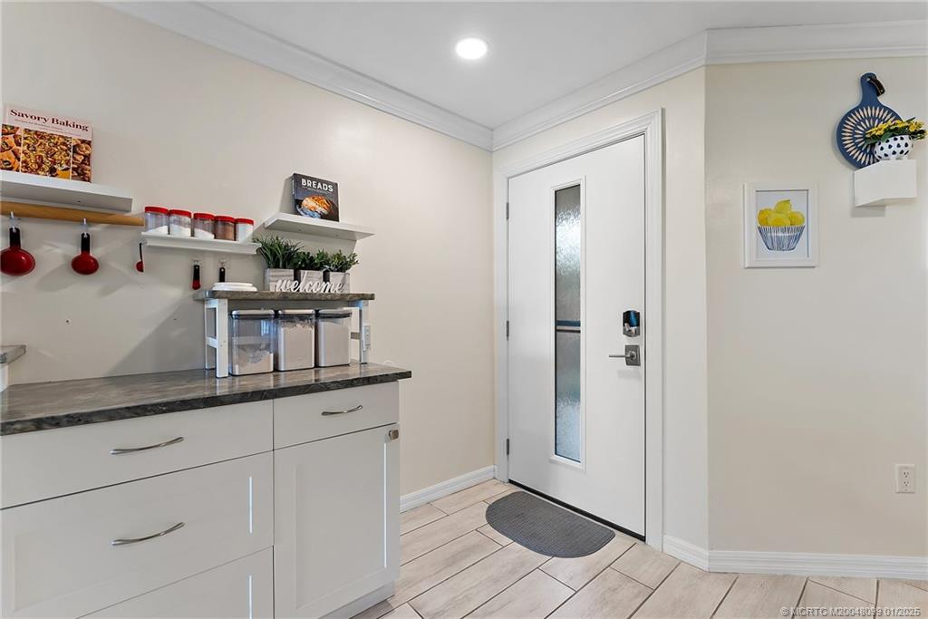 625 NW North River Drive 105