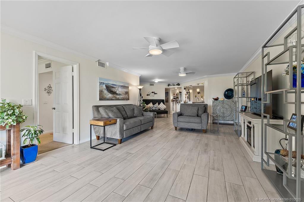 625 NW North River Drive 105