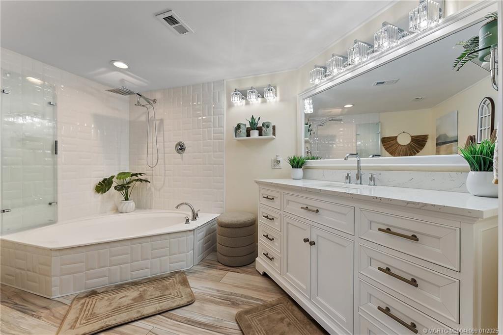 625 NW North River Drive 105