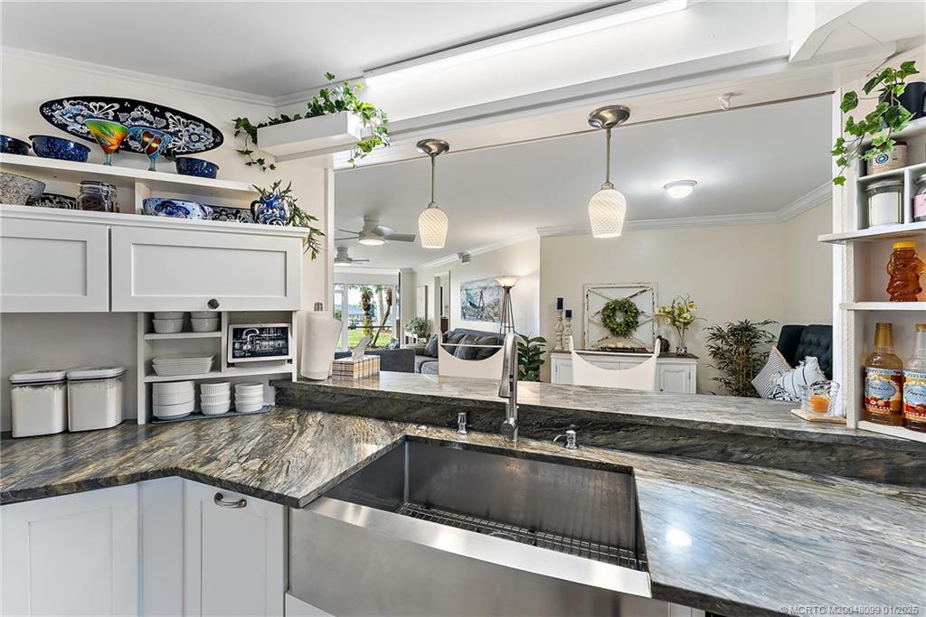 625 NW North River Drive 105