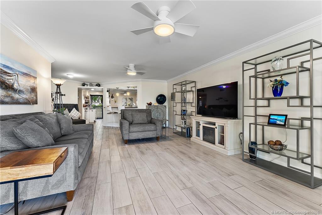 625 NW North River Drive 105