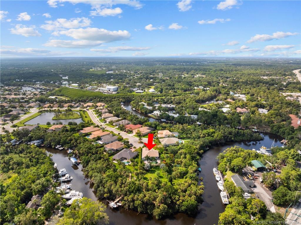 275 SW Lost River Road