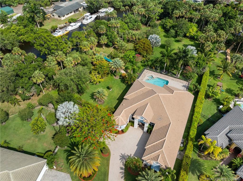 275 SW Lost River Road