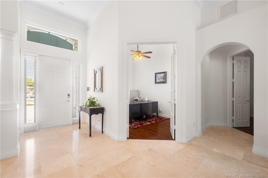 275 SW Lost River Road