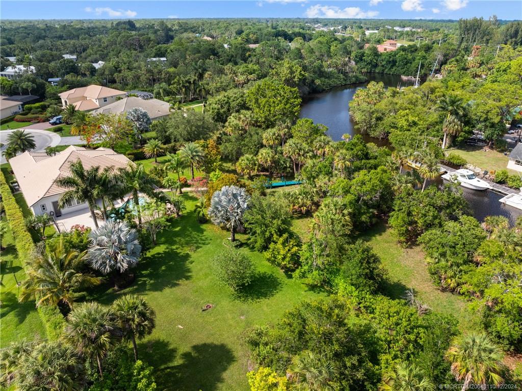 275 SW Lost River Road