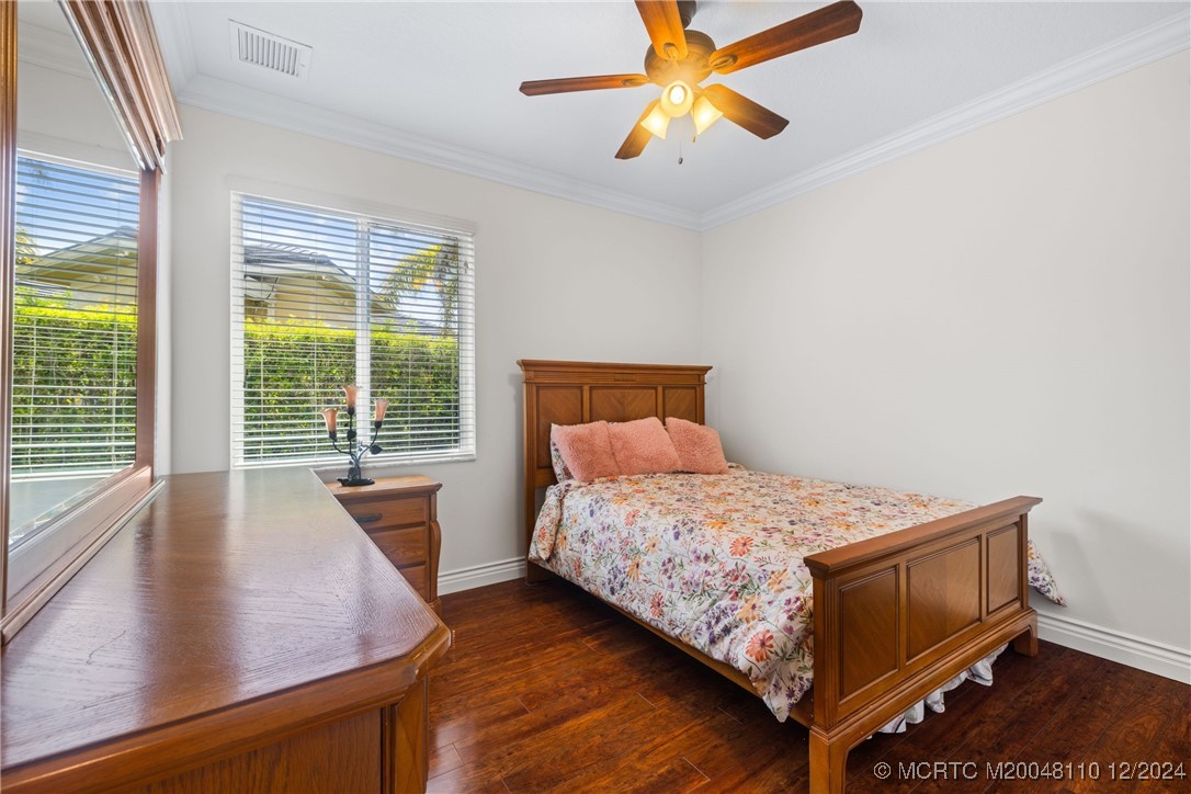 275 SW Lost River Road