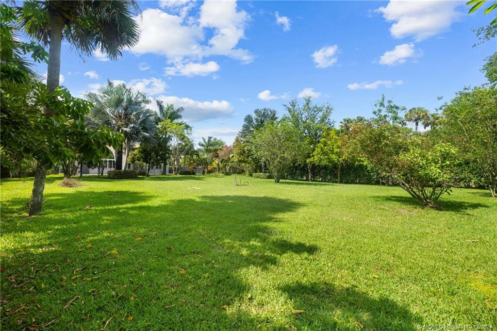 275 SW Lost River Road