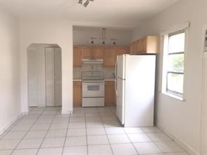 275 SW Lost River Road
