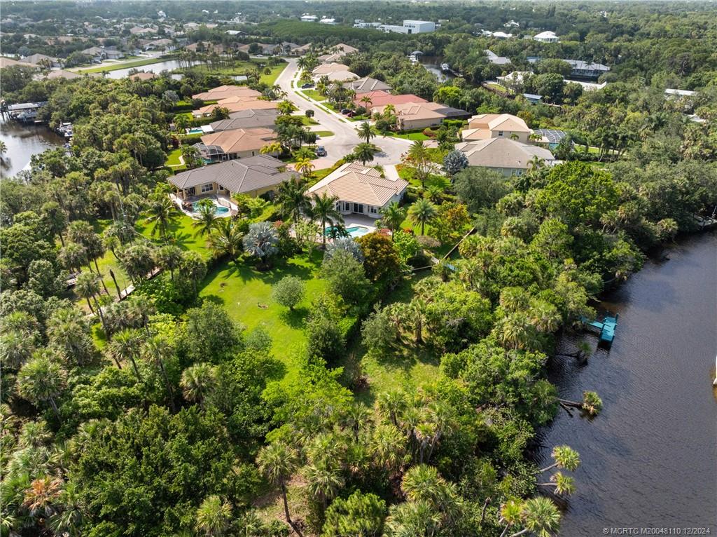 275 SW Lost River Road