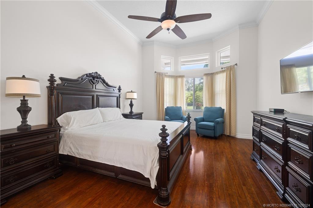 275 SW Lost River Road