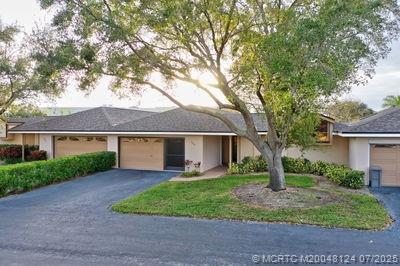 6255 Mirror Lake Ct 6255