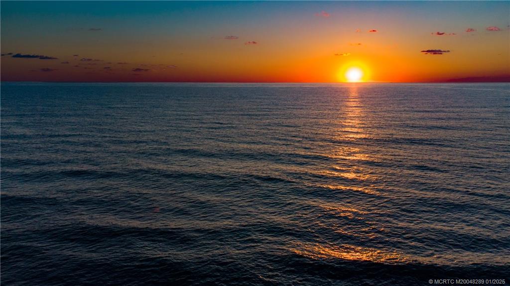 7671 Pelican Pointe Drive