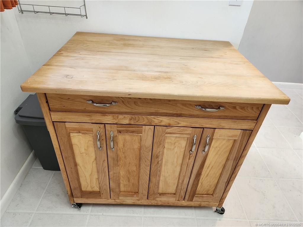 1900 S Kanner Highway 9-202