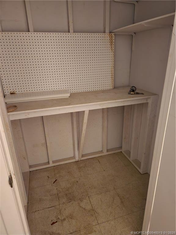 1900 S Kanner Highway 9-202