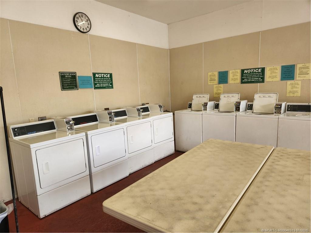 1900 S Kanner Highway 9-202