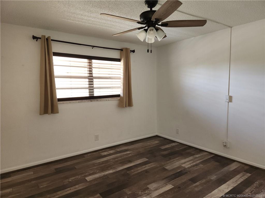 1900 S Kanner Highway 9-202