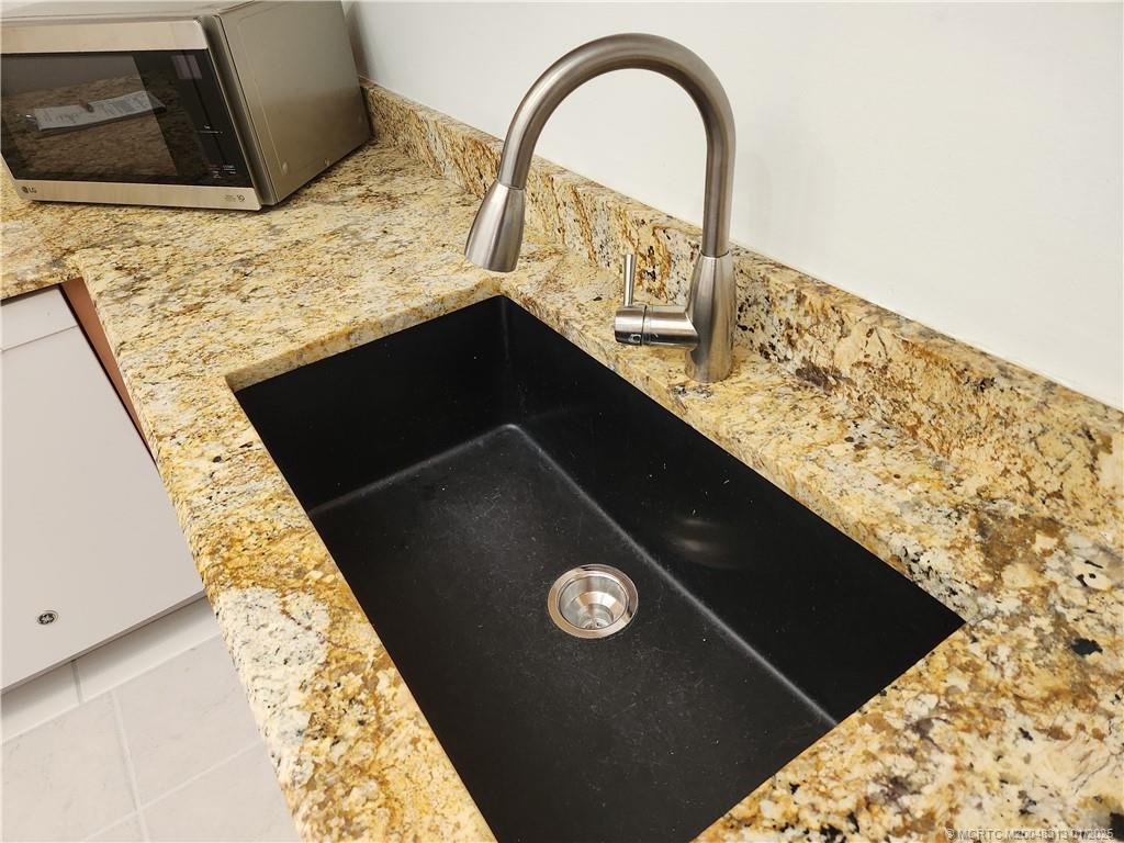 1900 S Kanner Highway 9-202