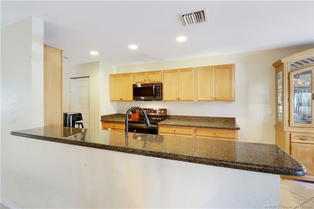 5711 SE Graham Drive