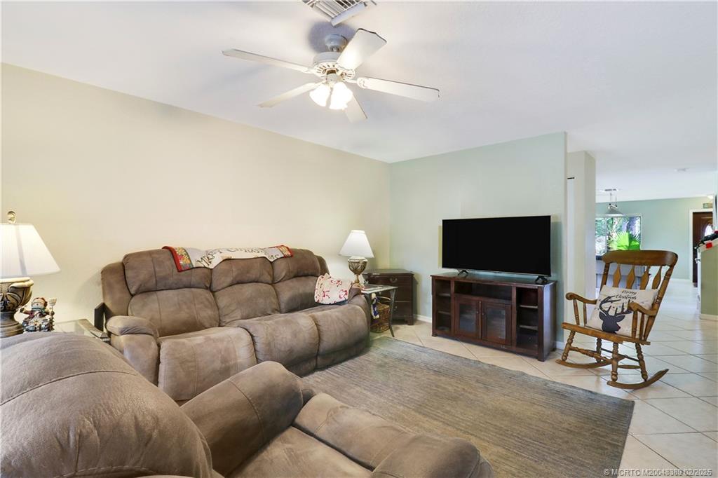 5711 SE Graham Drive