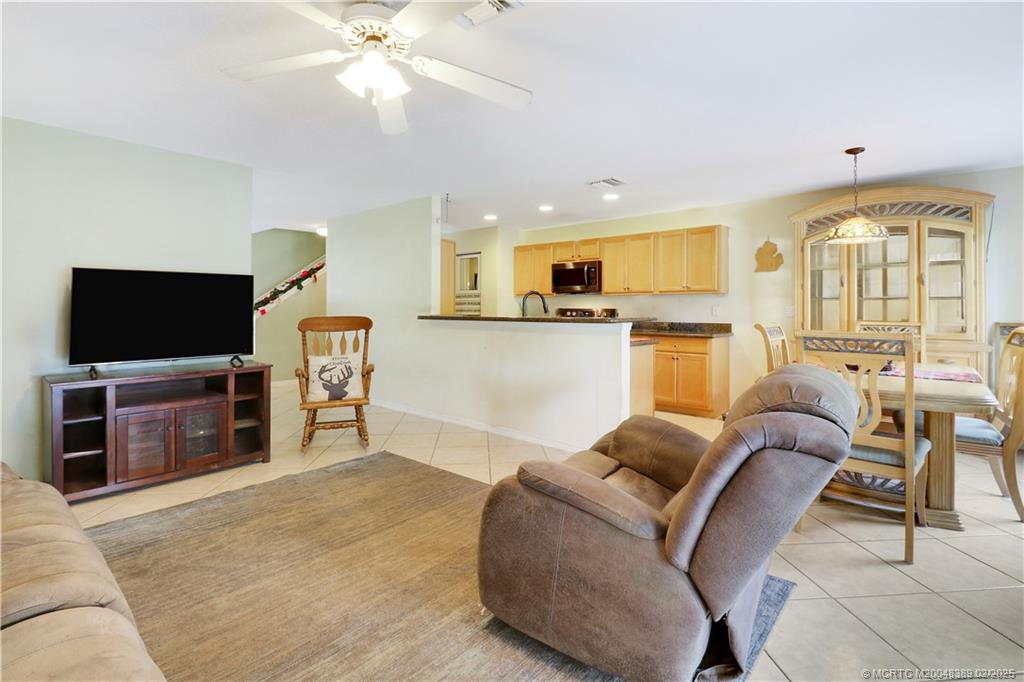 5711 SE Graham Drive