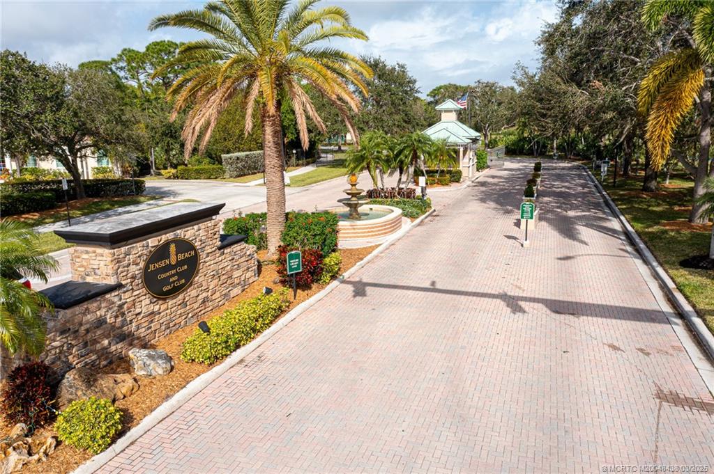 3651 NW Willow Creek Drive