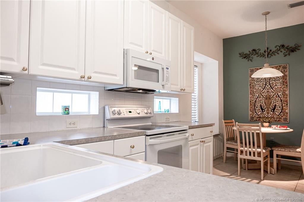 3651 NW Willow Creek Drive