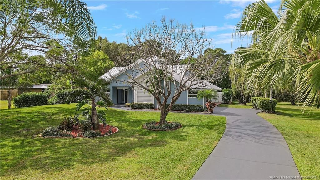 5266 SW Leeward Lane