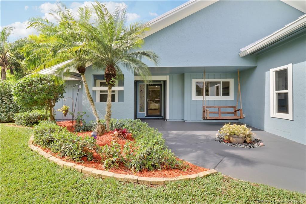 5266 SW Leeward Lane