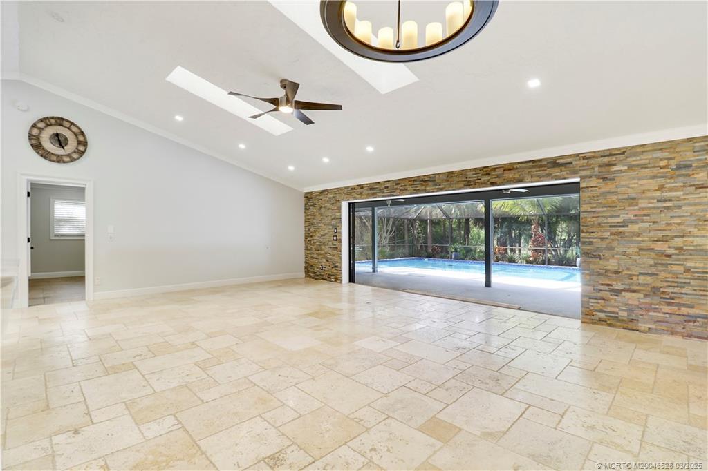 5266 SW Leeward Lane