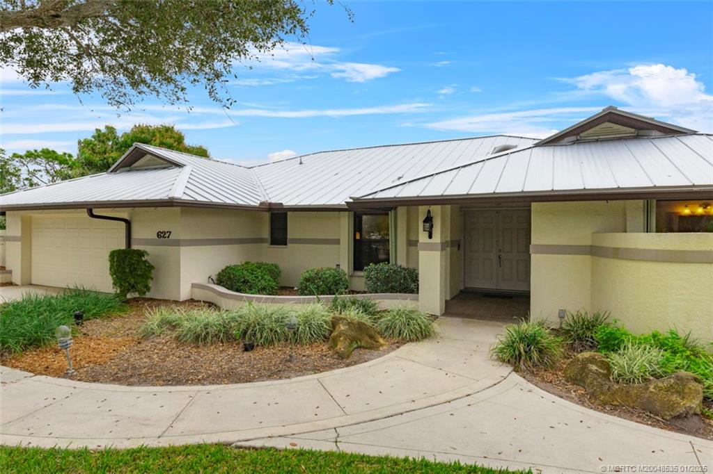 627 NE Silver Oak Terrace