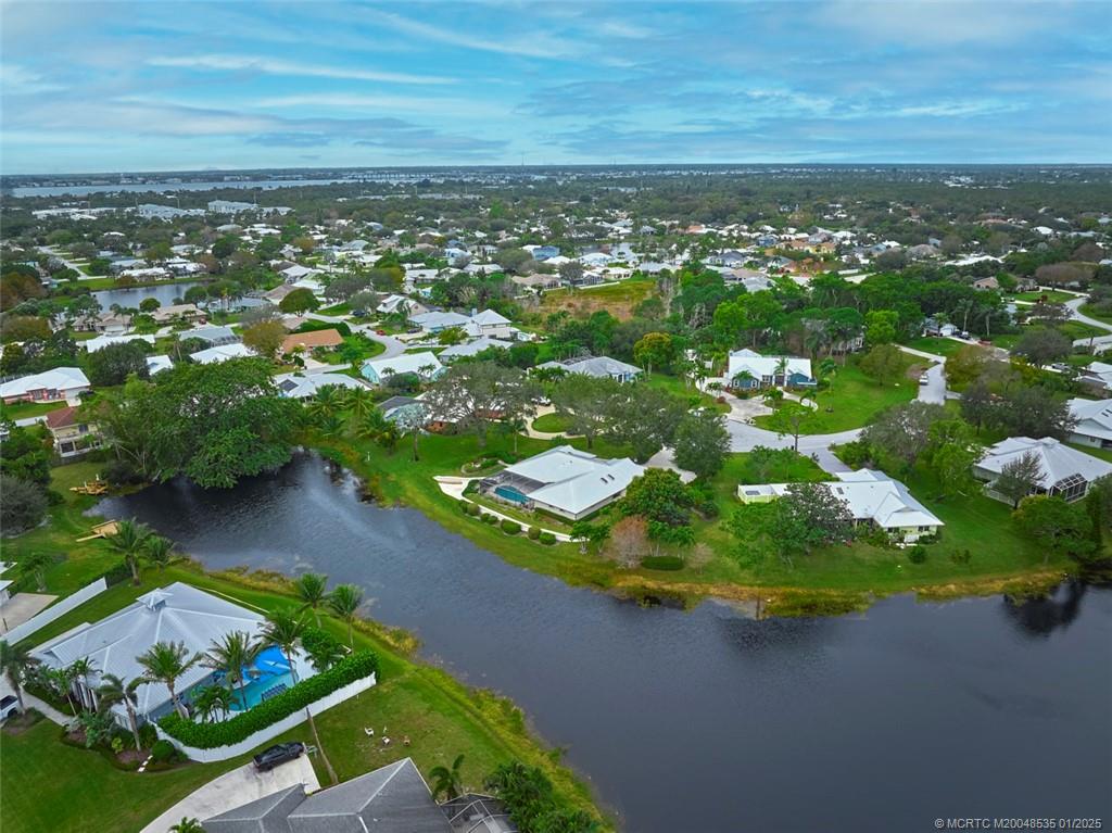 627 NE Silver Oak Terrace