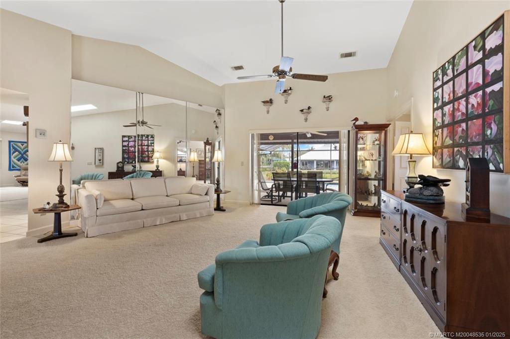 627 NE Silver Oak Terrace