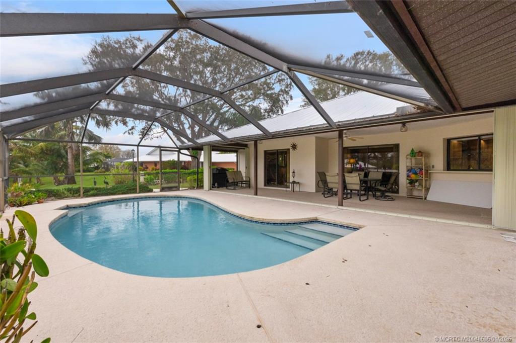 627 NE Silver Oak Terrace