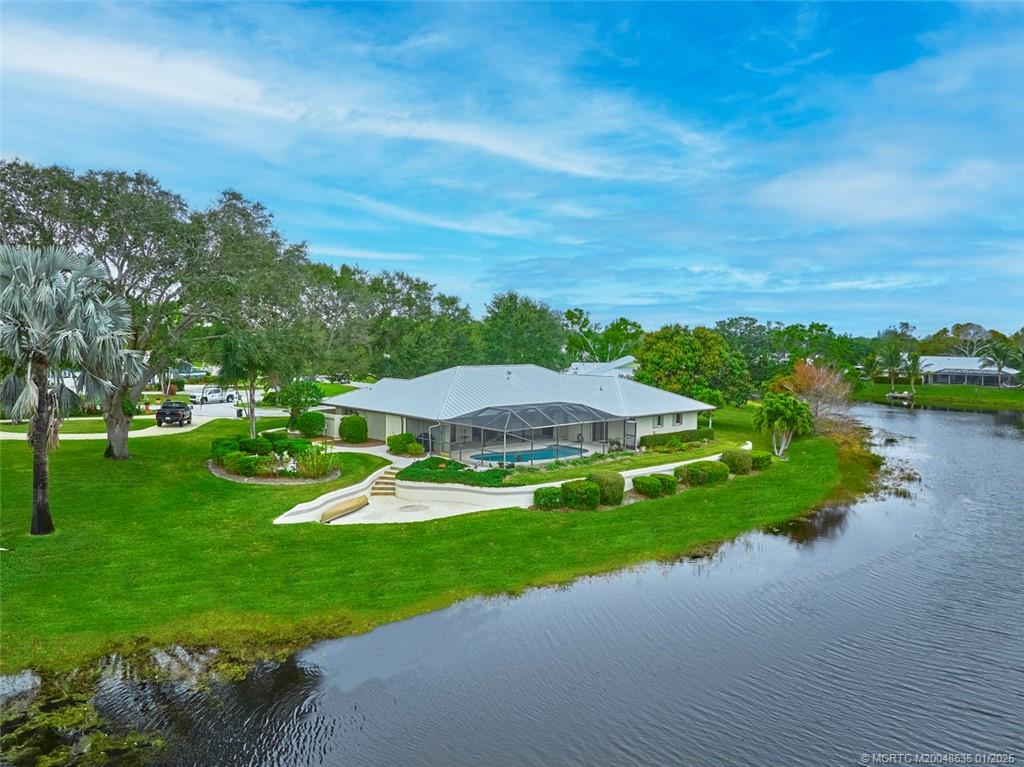 627 NE Silver Oak Terrace