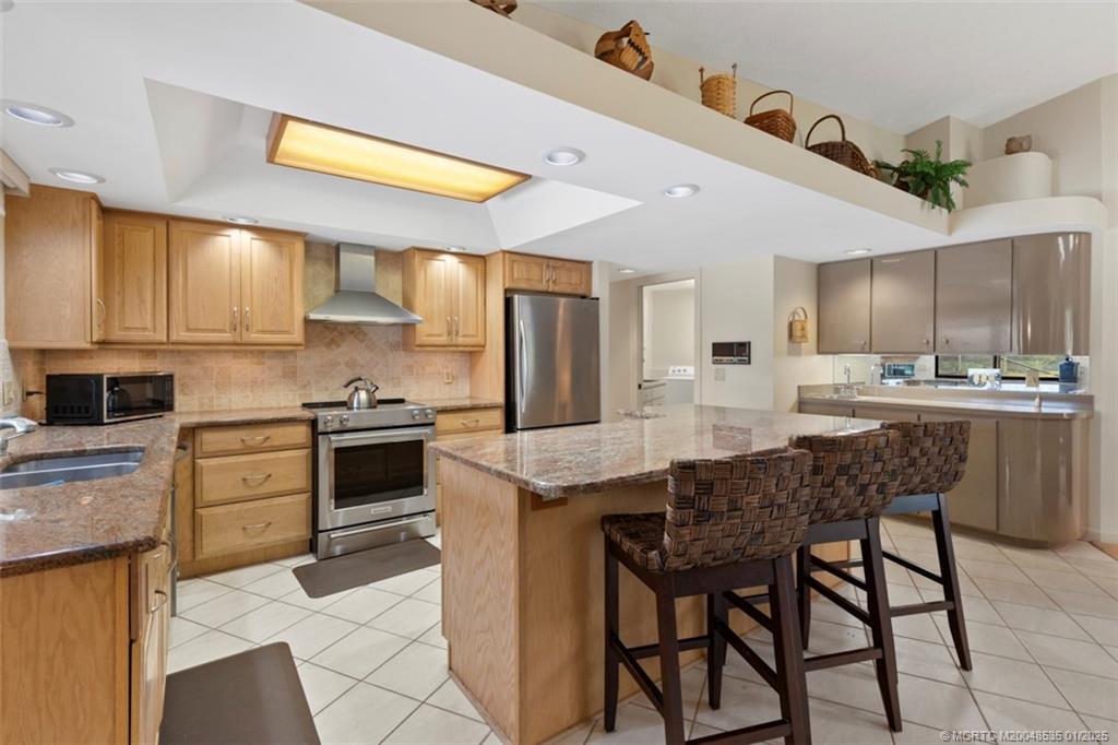 627 NE Silver Oak Terrace