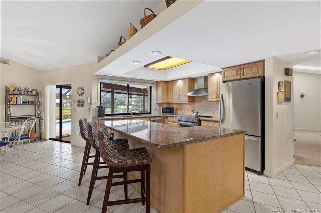 627 NE Silver Oak Terrace