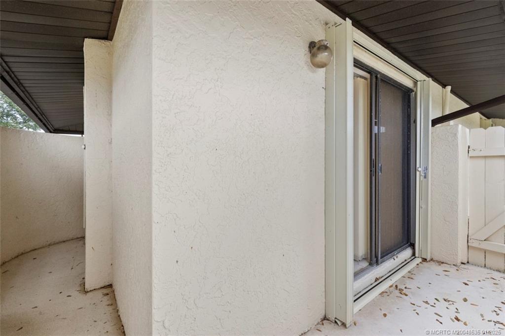 627 NE Silver Oak Terrace