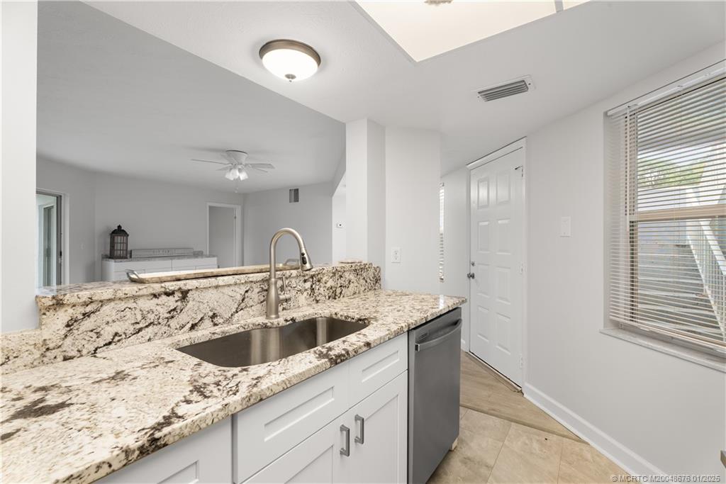 3278 SE Aster Lane F156