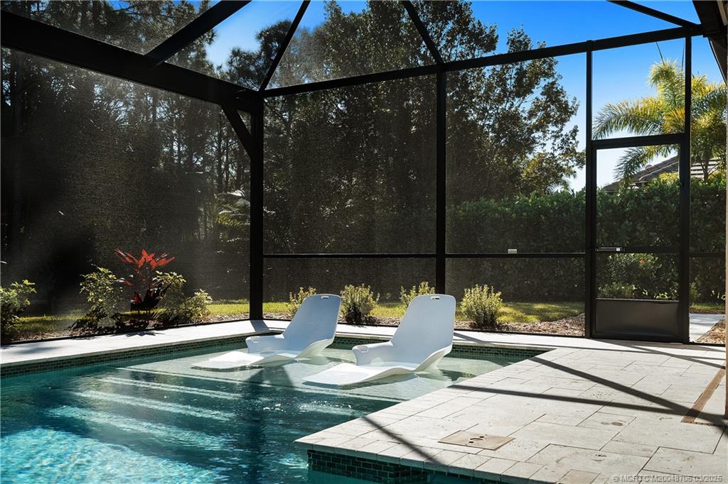 988 SW Sea Green Street