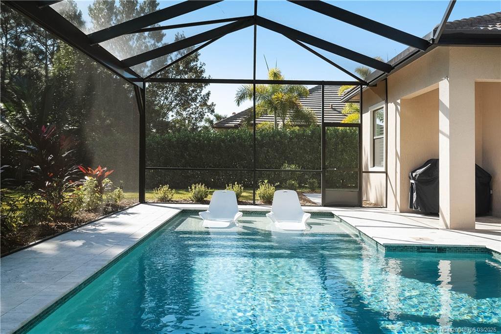 988 SW Sea Green Street