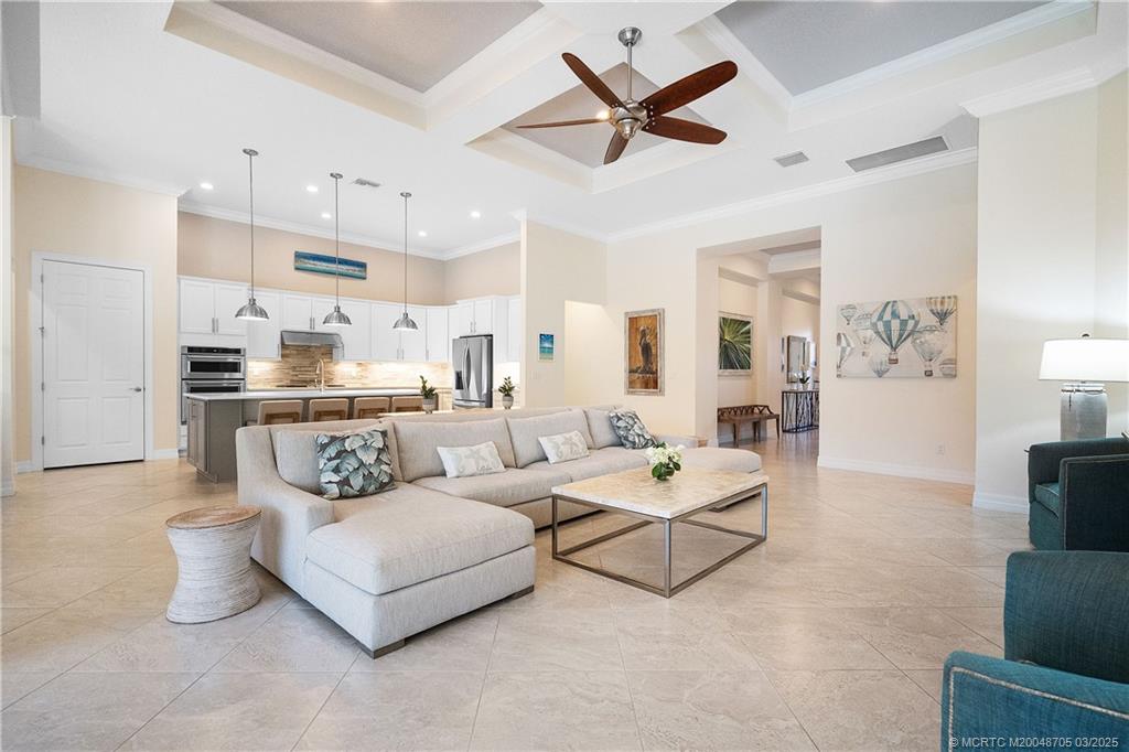 988 SW Sea Green Street