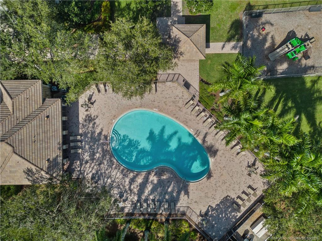 988 SW Sea Green Street