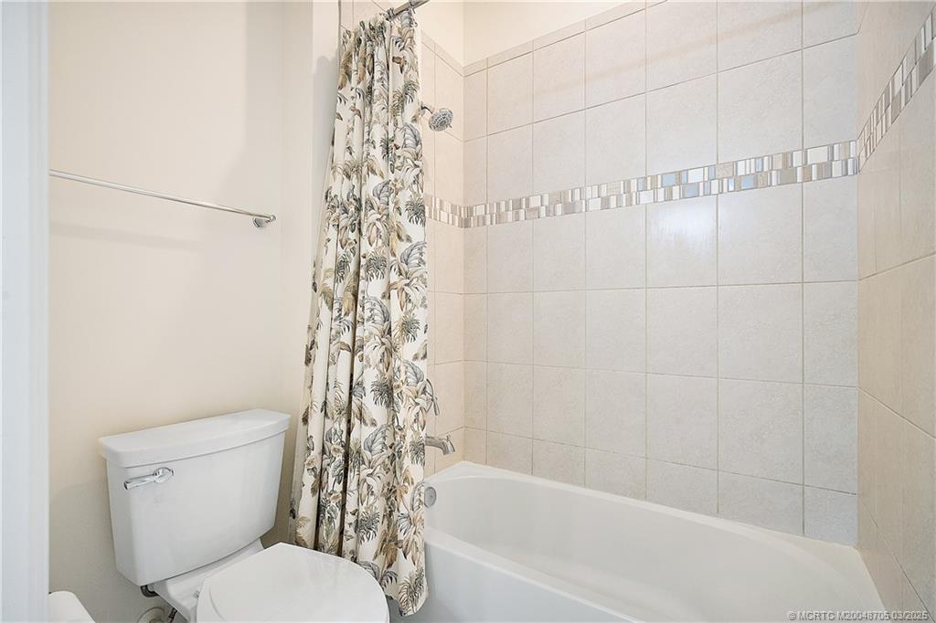 988 SW Sea Green Street