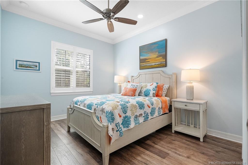 988 SW Sea Green Street