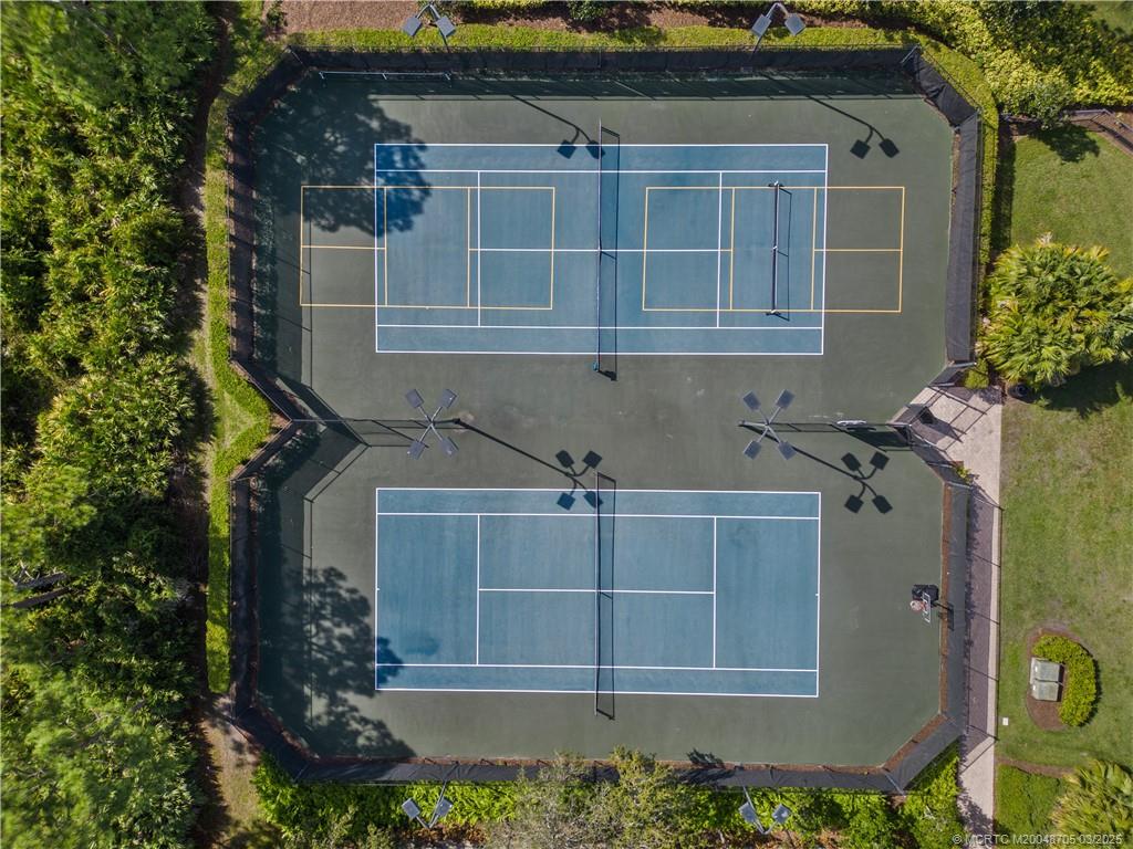 988 SW Sea Green Street